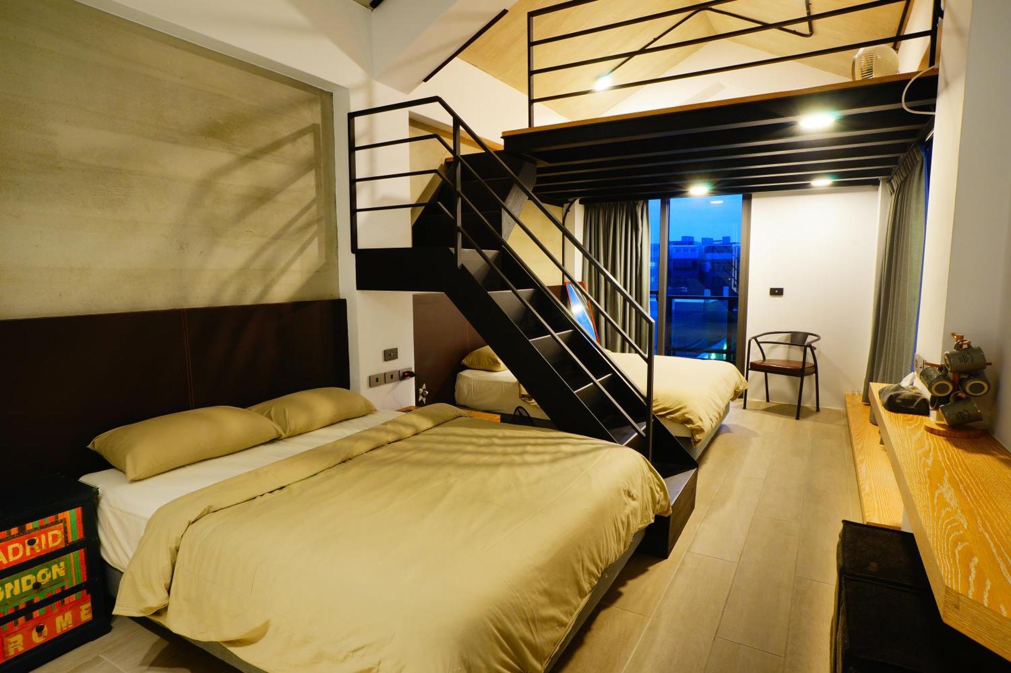 Pathway Inn Манонг Екстериор снимка