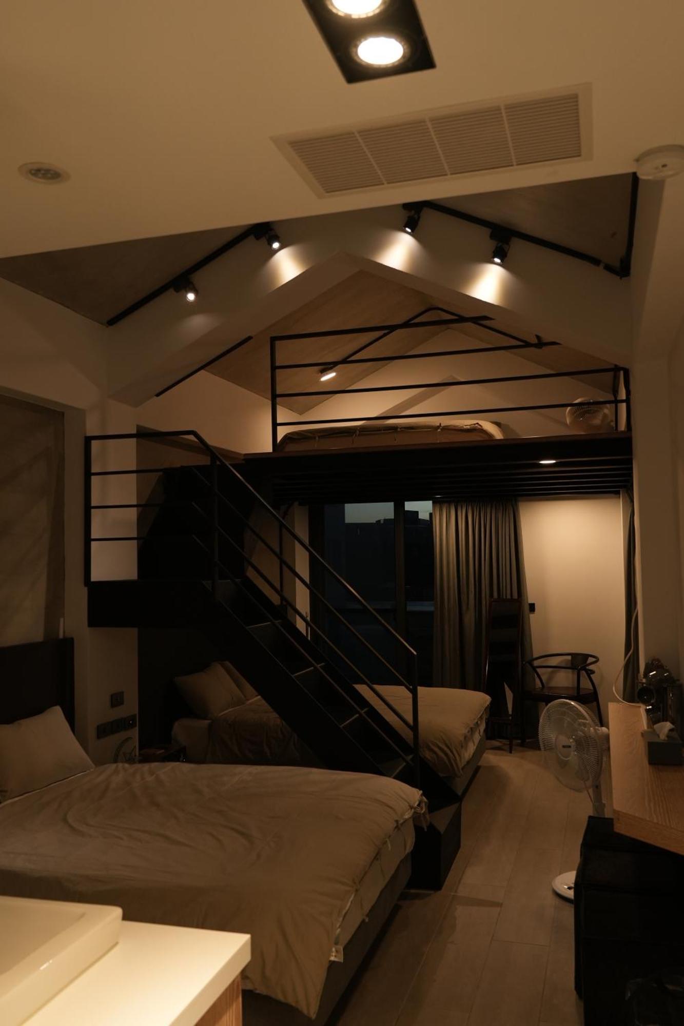Pathway Inn Манонг Екстериор снимка