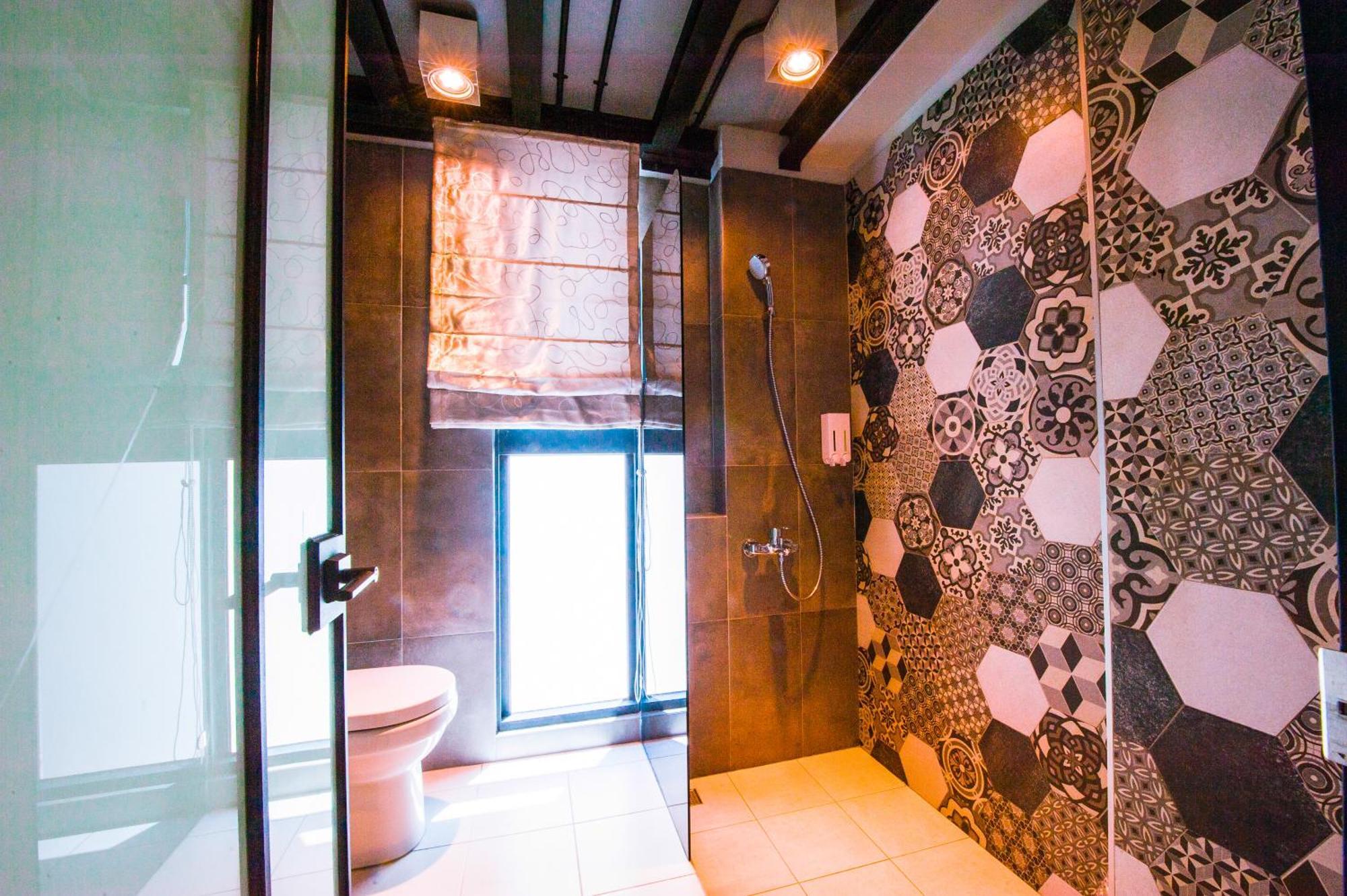 Pathway Inn Манонг Екстериор снимка